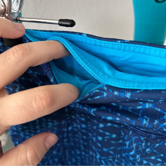 lululemon Blue Patterned biker Shorts - Picture 4 of 10